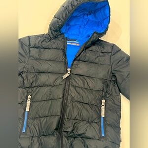 Hawke & co. Boys size 6 puffer coat. Hooded with pockets. Great condition